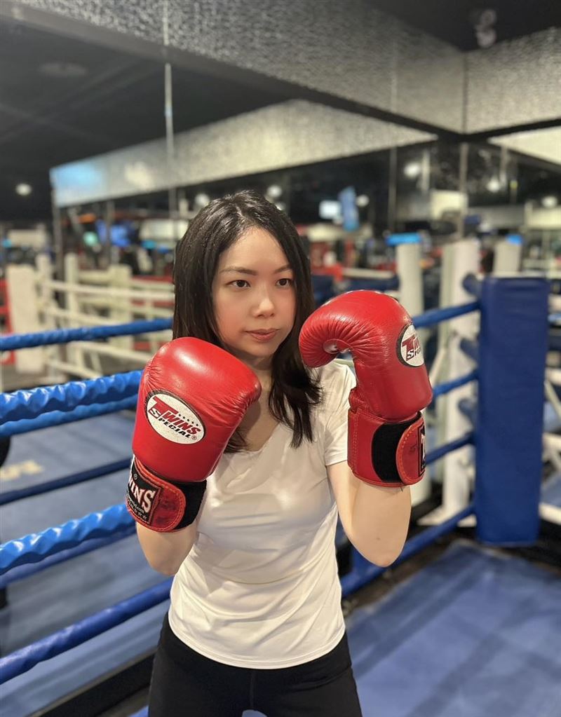 李有宜今（30）日無預警宣布請辭發言人及財務監督委員會，並退出民眾黨。（圖／翻攝自李有宜臉書）