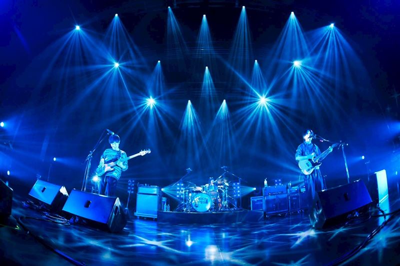 主唱石原慎也不停大秀中文，和台下粉絲互動。（圖／日吉&quot;JP&quot;純平提供）