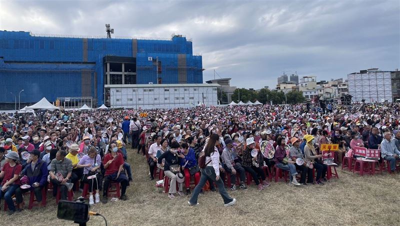 回防鳳山！邱議瑩造勢會場突破4萬人