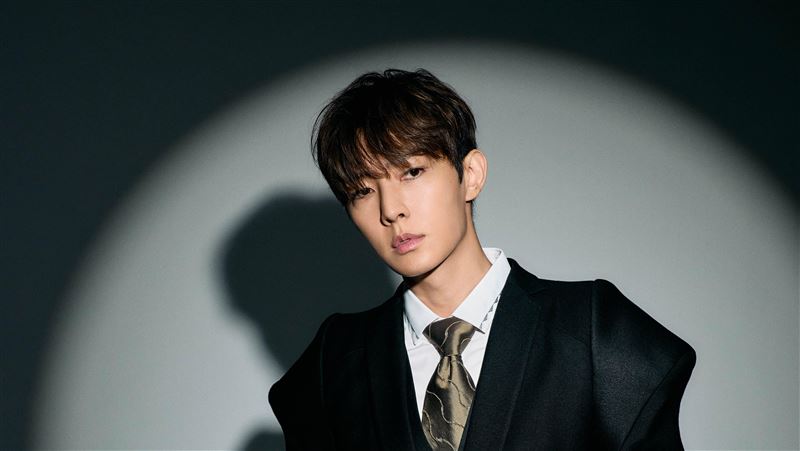 炎亞綸宣布新巡演 首站赴泰超暖原因曝光