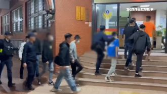 17歲少年欠1萬修車費　遭刀砍到臟器外露