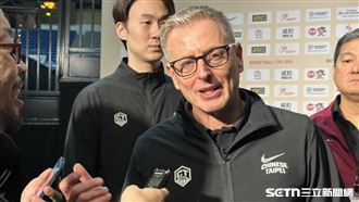 首戰籃板慘輸日本　圖齊談「1大4小」用意