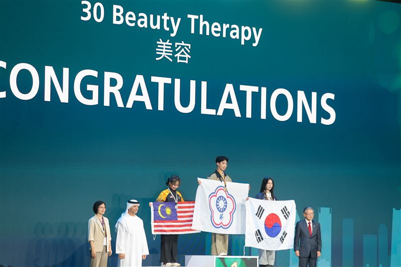 台灣選手得獎時刻。（圖／翻攝自卓榮泰臉書）