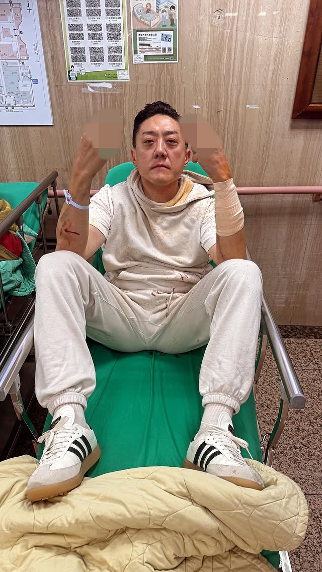 夏天倫人在醫院。（圖／翻攝自IG @hsia_alan）