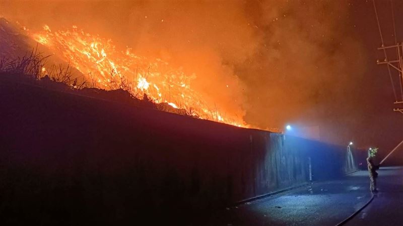 安南第三掩埋場大火　環保局發空汙警報