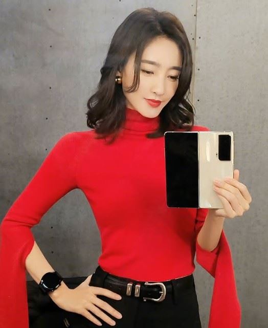 王麗坤與詹浩禮於2019年10月結婚，外傳詹浩禮因調查被帶走後，王麗坤立即申請離婚。（圖／翻攝自王麗坤IG）