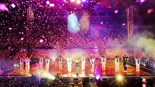 濱崎步演唱會震撼照！1萬4千空座：最難忘