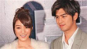 陳柏霖（右）與庭瑄（左）因2012年合作電影《變身》擦出愛火。（東方IC）