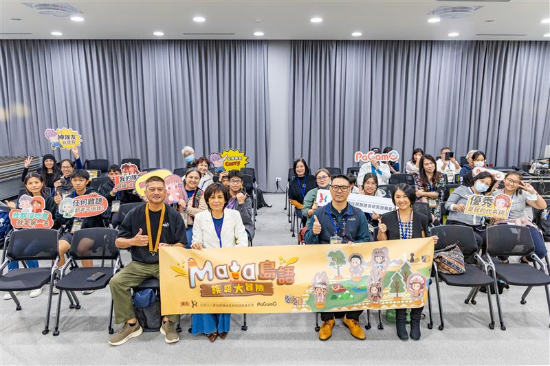 推廣族語的各大單位及親子師生齊聚原語會成果發表會交流族語傳承。（圖／原語會提供）