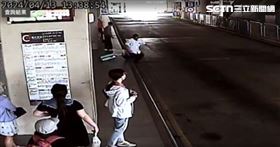 車道,標線,台中公車轉運站(圖/翻攝判決書內容)