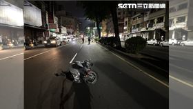 台中少年,無照車禍,撞分隔島(圖/翻攝畫面)
