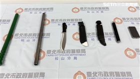 林姓嫌犯伏擊夏天倫後主動前往民有派出所投案。（圖／翻攝畫面）