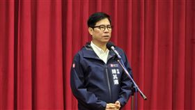 濱崎步上海演唱會遭取消　陳其邁：歡迎來高雄日本歌手濱崎步原定在中國上海舉行的演唱會被取消。高雄市長陳其邁（圖）1日接受媒體聯訪表示，中方粗暴方式非常不可取，很多國際知名歌手和團體都到高雄演出，他也歡迎濱崎步到高雄。中央社記者蔡孟妤攝　114年12月1日