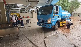 2校水塔有異味　基市府安排水車到校供