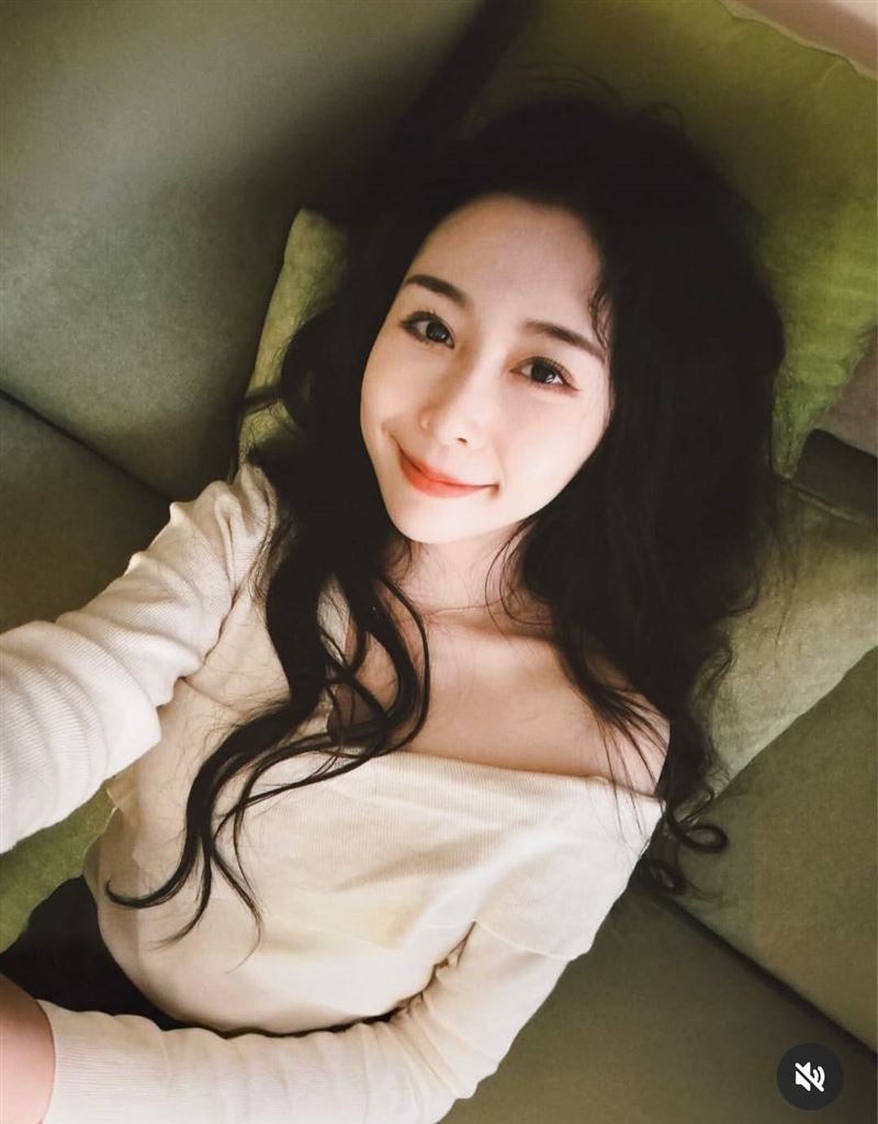 Albee擁有亮麗外型。（圖／翻攝自IG）