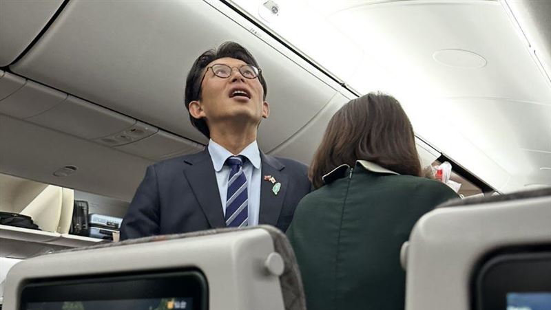 日本搭機遇黃國昌!王瑞德揪1舉:歹咪啊