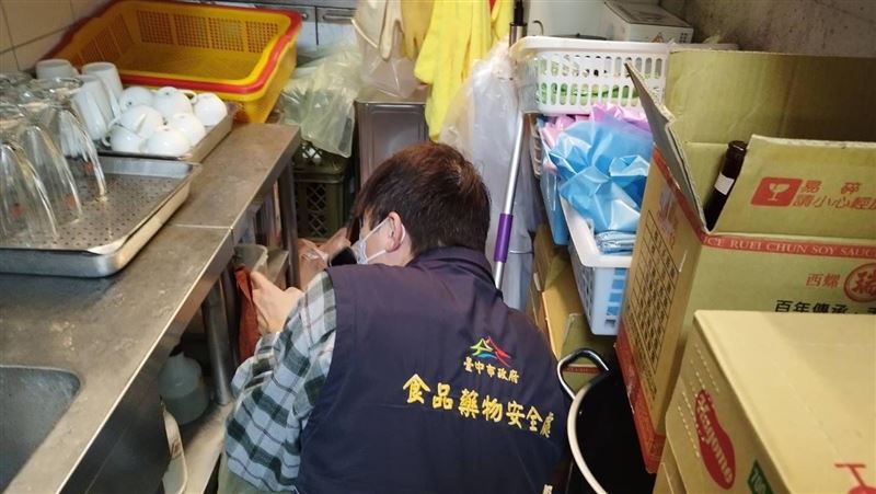 誤喝清潔水別催吐　醫:傷害1分鐘內就造成