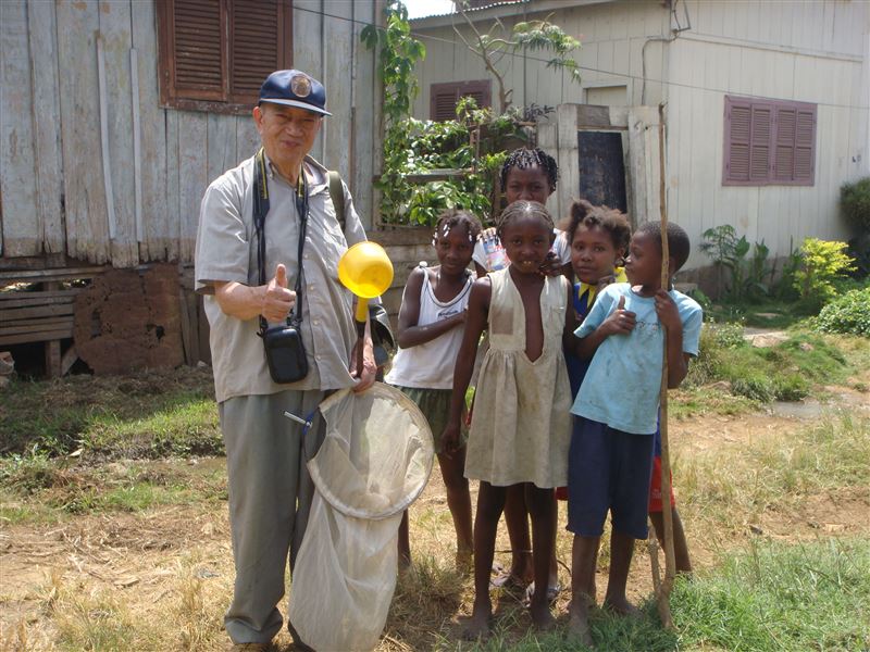 連日清博士早年參與世界衛生組織（WHO）合作，全球3000多種蚊科昆蟲中，有32種由連日清博士親自發表，另有19種蠓科物種由他發表命名。(圖／臺灣大學公共衛生學院副院長蔡坤憲教授提供)