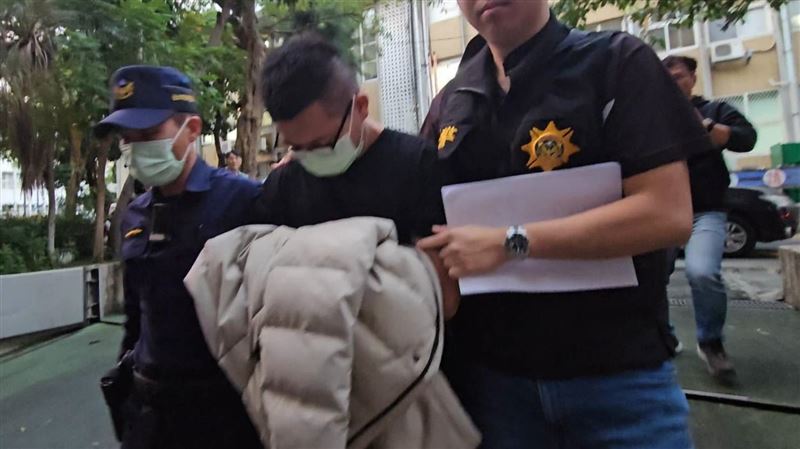 涉嫌砍傷夏天倫的男子林宇鋐被移送地檢署複訊，檢方訊問後向法院聲請羈押禁見。（圖／翻攝畫面）