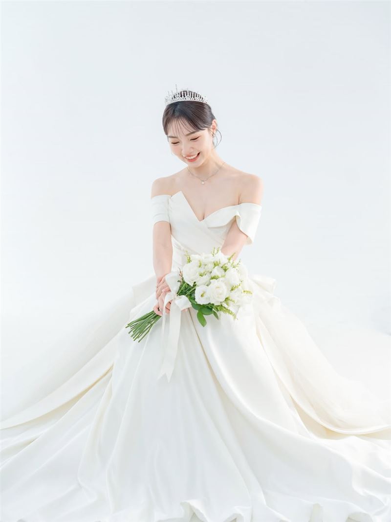 櫻桃姐姐宣布結婚。（圖／翻攝自櫻桃姐姐IG）
