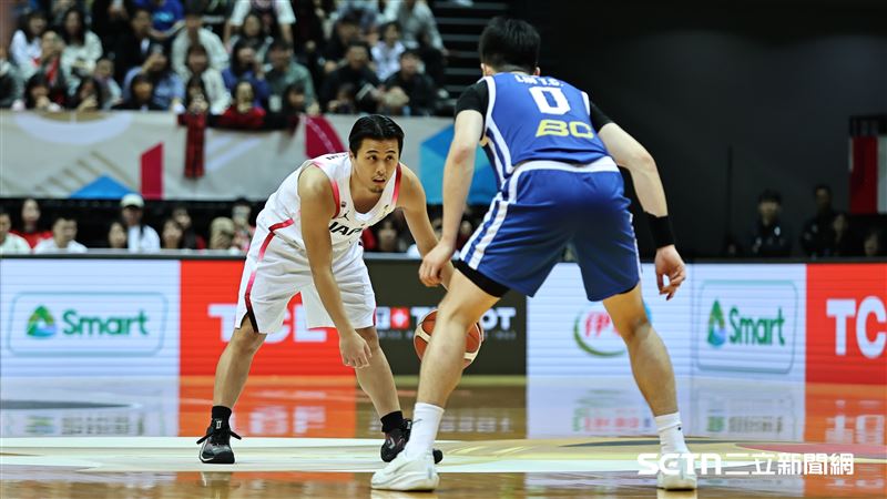 男籃世界盃亞洲區資格賽，日本隊後衛富樫勇樹持球進攻。（圖／記者劉彥池攝影）