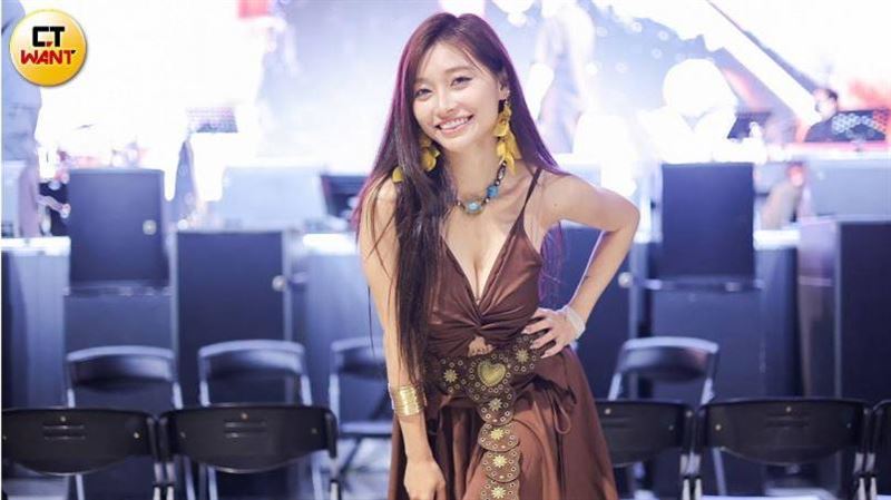 才證實離婚一年　祈錦鈅新歡被拍曝光是他