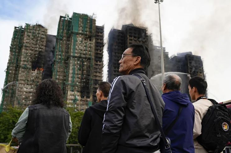 香港宏福苑大火造成151人罹難，還有30多人仍持續失聯。（東方IC）