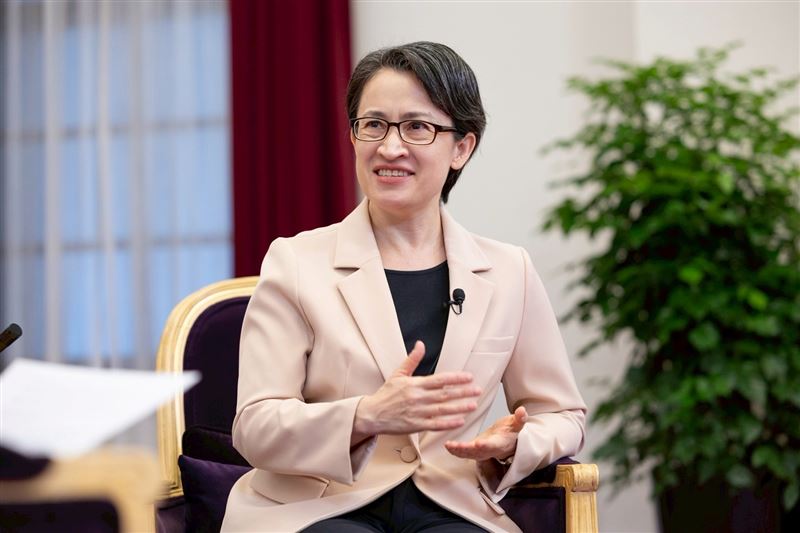 副總統蕭美琴接受美國媒體「戰情室」（War Room）節目專訪（圖／總統府提供）