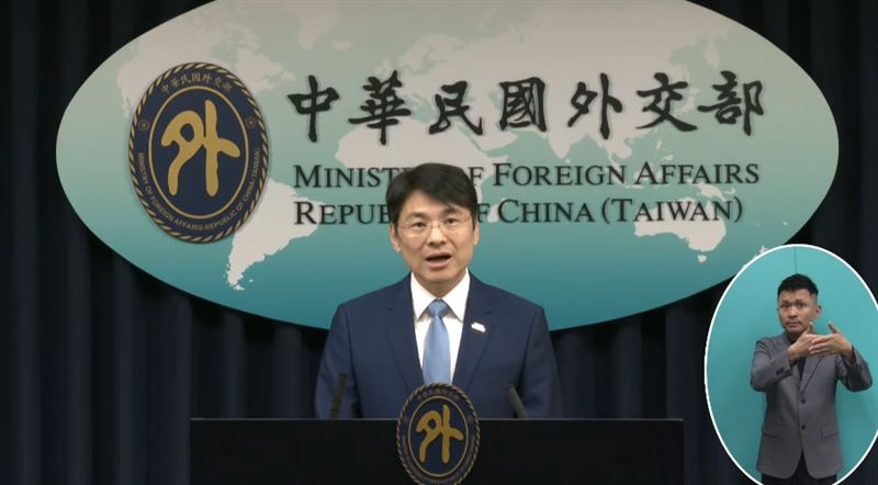 外交部發言人蕭光偉主持例行記者會（圖／翻攝自外交部YT）