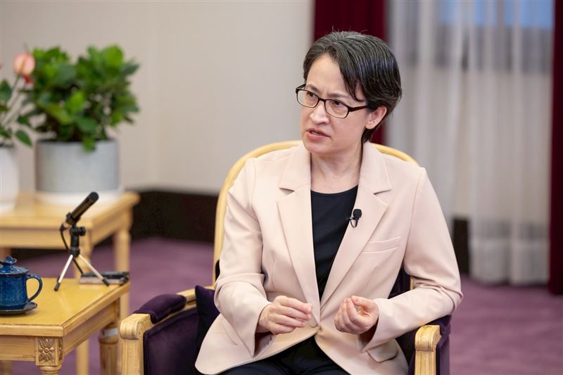 副總統蕭美琴接受美國媒體「戰情室」（War Room）節目專訪（圖／總統府提供）