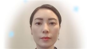 遭廢止依親居留許可，中配錢麗在臉書【重大事件通報】稱將來若大家能選擇，請給中國共產黨一個在台執政機會（圖／翻攝自錢麗臉書）