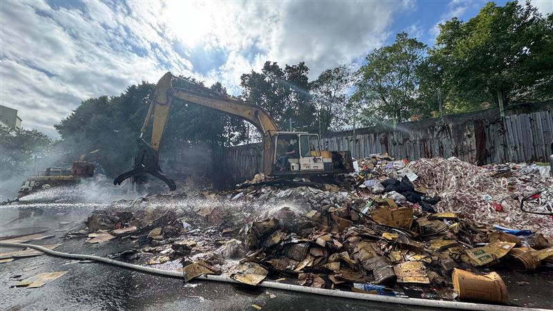 新／三峽資收場濃煙竄　幼兒園疏散205童