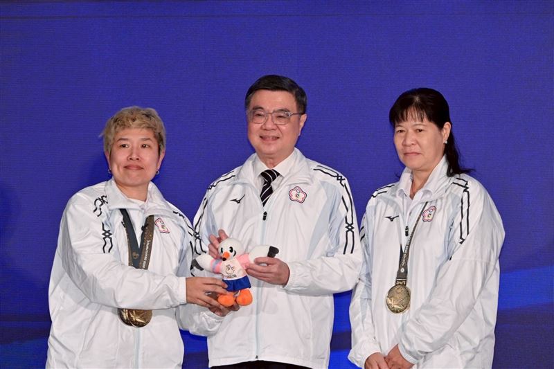 行政院長卓榮泰今(2)日出席「2025年東京第25屆達福林匹克運動會代表團」返國餐會。（圖／行政院提供）