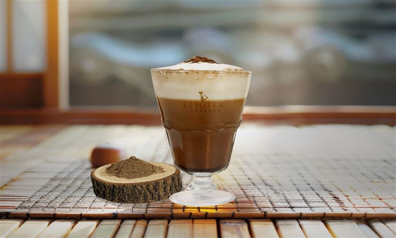 「烏焙焙奶」新品上市。（圖／品牌業者提供）