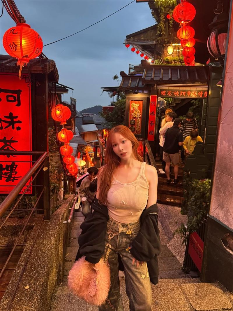 小宵虎南曬出在九份拍的美照，表示明年還會再來台灣。（圖／翻攝自IG @konankoyoiiii）