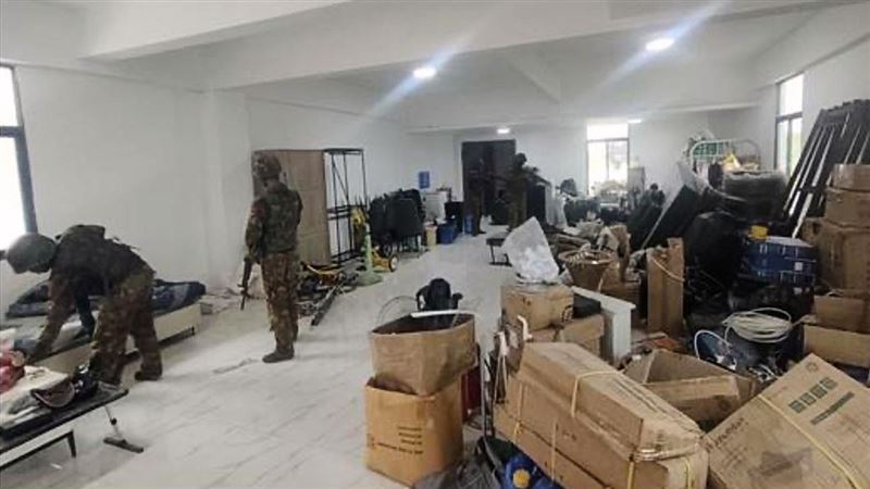 緬甸軍方對KK園區進行突襲。（圖／美聯社／達志影像）