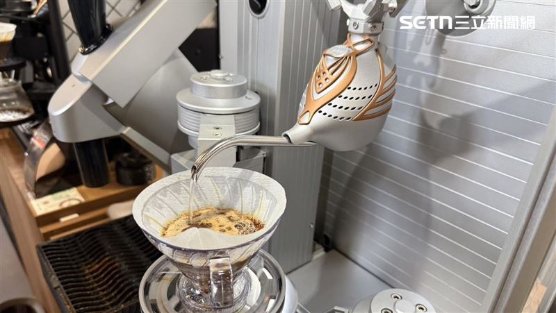 首台自動手沖咖啡機　冠軍咖啡師喝完驚呼