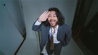 男星表演「台下只有3人」遭觀眾羞辱崩潰