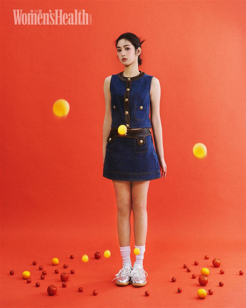 雷嘉汭著迷「騎重機」。（圖／《Women&rsquo;s Health》美力圈提供）