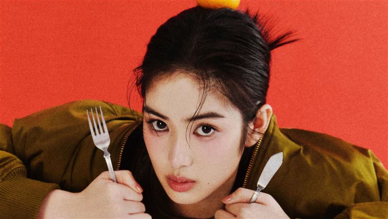 路上重機妹竟是大咖女星 反差形象曝