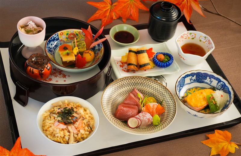 莞固和食推出的期間限定「柔御膳」，以小懷石式的多層次菜序與細膩手法打造用餐儀式感。（圖／品牌業者提供）