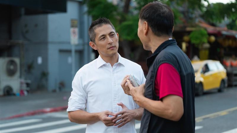 批大罷免操盤惹議 吳怡農發長文自我反省