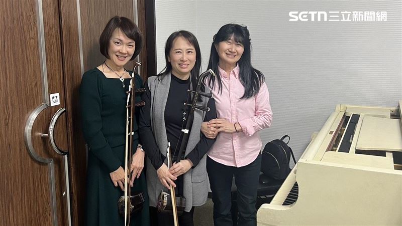 台南之光登台演奏二胡 音樂譜出台日情誼