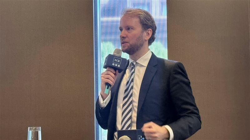 AI不再只是股市題材，近月雲端與生成式AI企業大舉發債，金額突破900億美元。路博邁指出，債市正迎來新資金動能，選對高信評發行人與投資等級債券，將成2026年穩健收益的重要來源。（圖／記者師瑞德攝影）