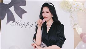 47歲女星溫崢嶸曾在《雁回時》與陳都靈飾演母女。（圖／翻攝自微博）