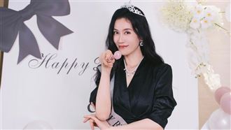 47歲女星溫崢嶸曾在《雁回時》與陳都靈飾演母女。（圖／翻攝自微博）