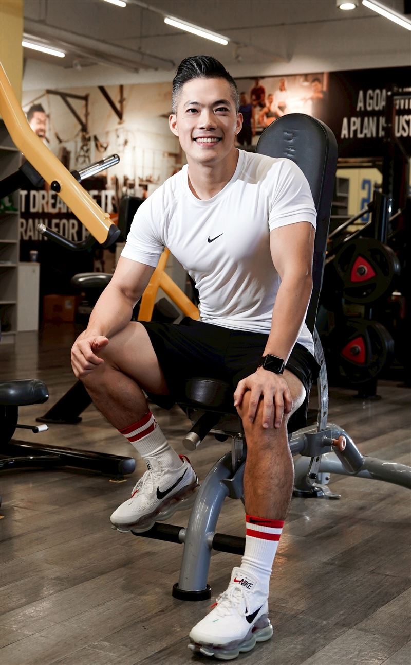 周杰倫（周董）御用健身教練、37歲浩克爸爸（陳弘璟）經營「正能量健身房」。（圖／記者趙于瑩攝影）