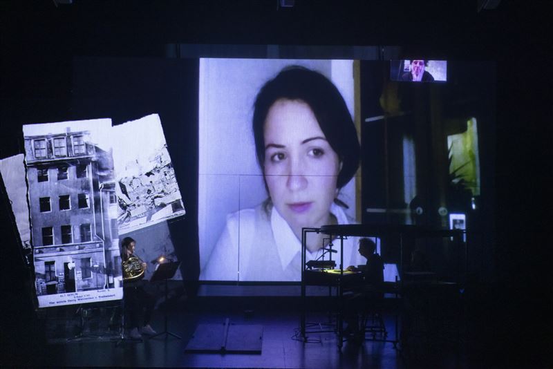 2025 NTT 遇見巨人—比利時紀錄劇場 柏林《柏林製造》12月12至14日臺中歌劇院獨家上演。以紀錄劇場形式，訴說戰火之中柏林愛樂未竟之事。（圖／臺中國家歌劇院提供）