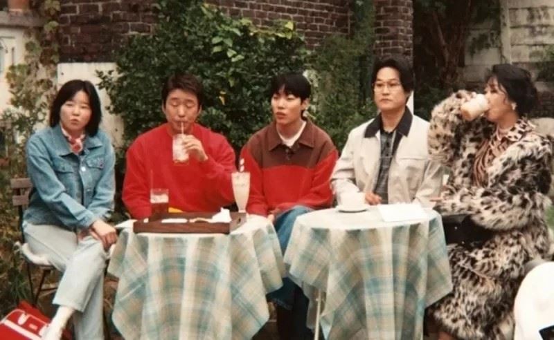 公開的宣傳預告中可看到柳俊烈（中）現身參與部分錄製內容。（圖／翻攝自IG @15ya.baby）