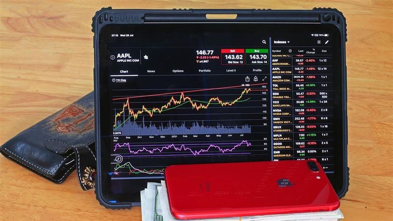 台股主動式ETF年底火力全開！LINE Bank集結台新、復華、群益、第一金4檔ETF線上開募，主打AI科技、成長股、趨勢選股等策略。申購平台最快3分鐘搞定，掌握金馬年行情第一波布局良機。投資門檻低、彈性高，搶攻年終財富翻倍機會。（示意圖／PIXABAY）